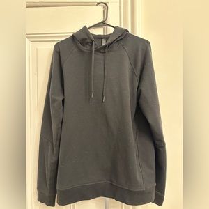 Black men’s M Lululemon hoodie